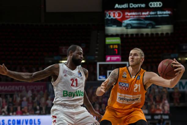 何影响生涯 何影响生涯