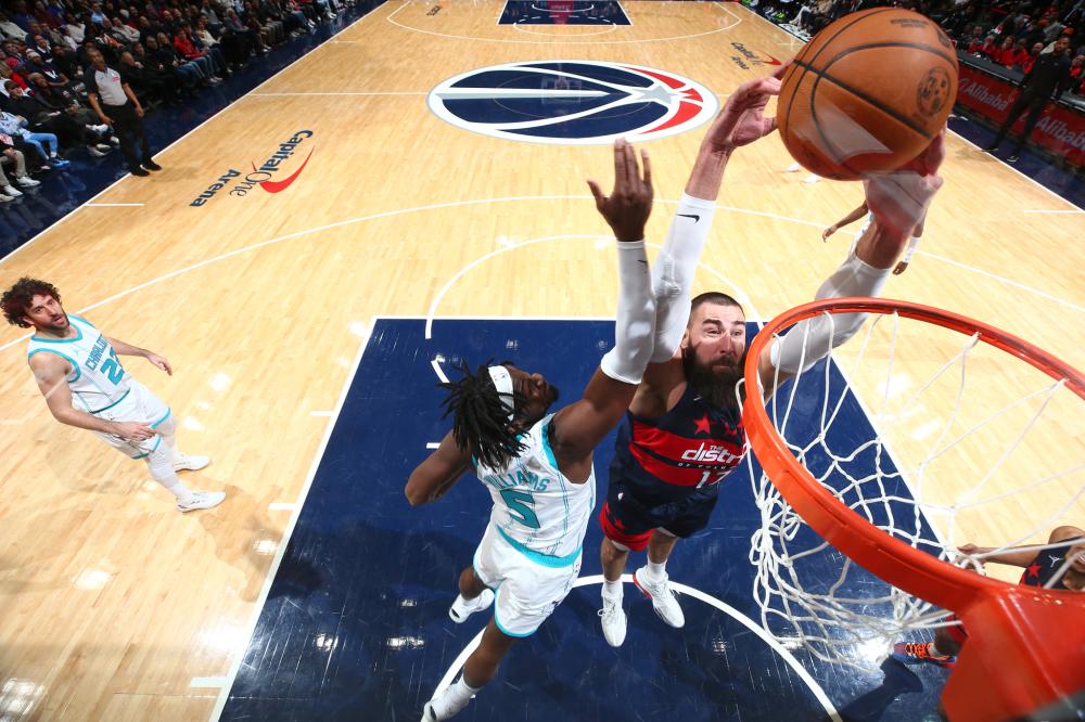 领跑积分榜 领跑积分榜